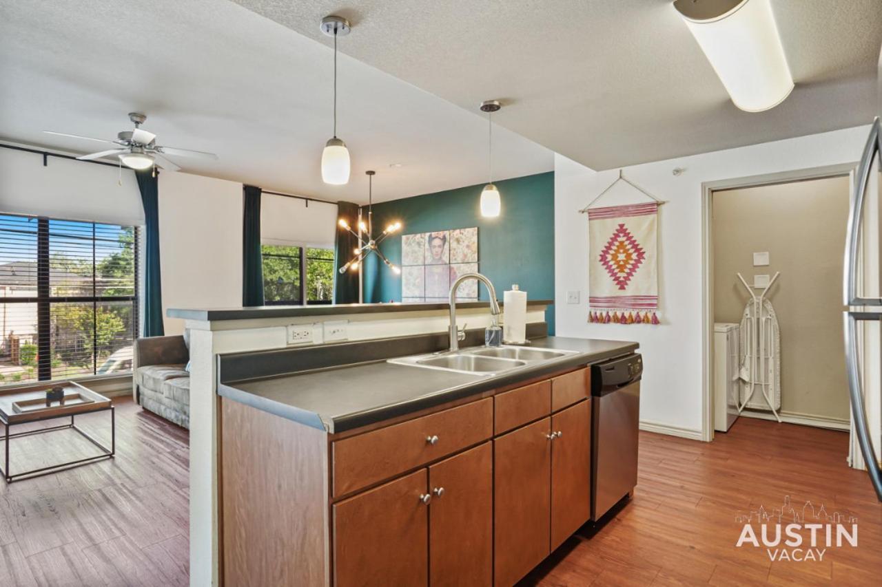 Apartmán Stylish 4Br With Smart Tv And Free Garage Parking Austin Exteriér fotografie