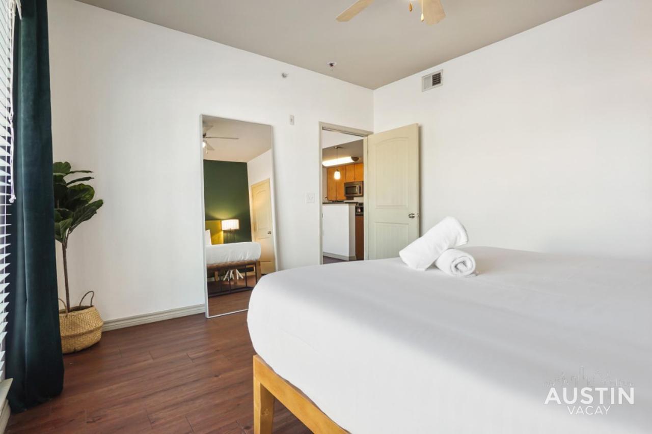 Apartmán Stylish 4Br With Smart Tv And Free Garage Parking Austin Exteriér fotografie